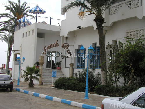 Dreams Beach Hotel 13